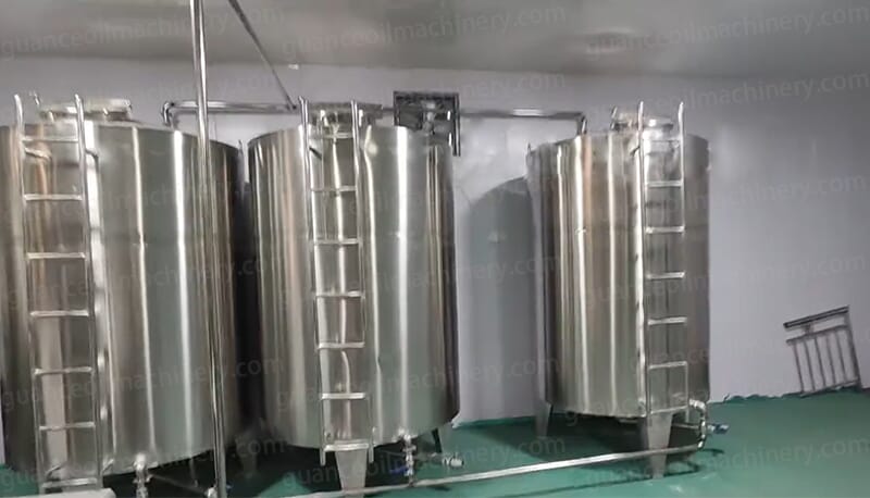Industrial walnut oil extraction machine and refining unit